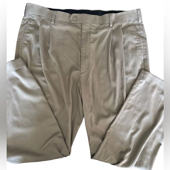 EUC Roundtree & Yorke Men’s TravelSmart Dress Pants - Size 38x29 - Picture 2 of 7